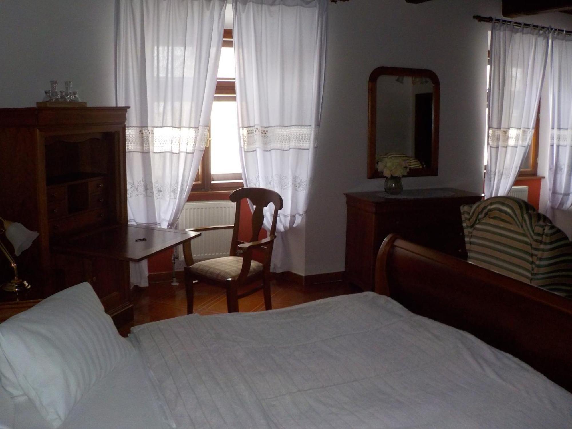 Hotel Krivan Kysucke Nove Mesto Стая снимка